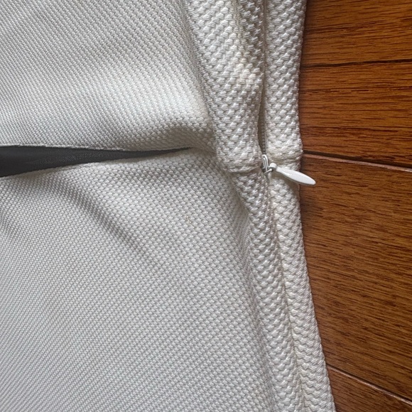 Express Cream and Black Dolman Sleeve Asymmetrical Dress - Picture 4 of 4